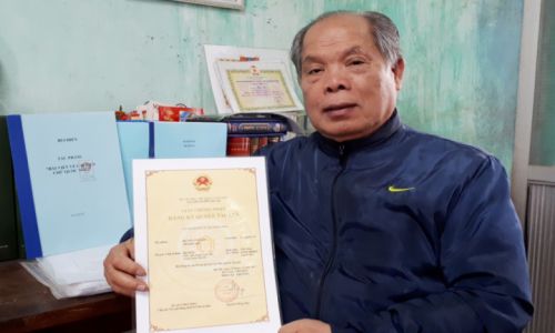 Cấp bản quyền cho công trình cải tiến “Tiếq Việt” của PGS Bùi Hiền