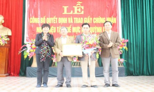 Cấp chứng nhận nhãn hiệu tập thể mực khô Quỳnh Lưu